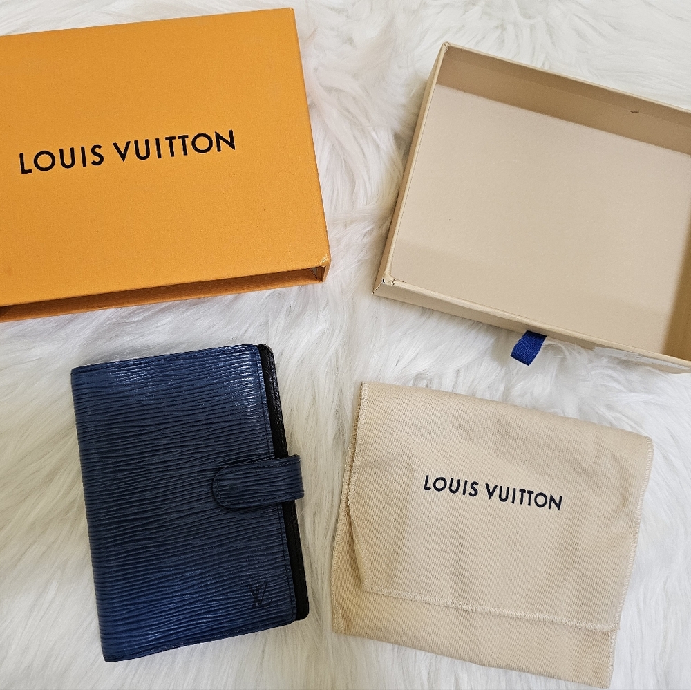 Vintage Louis Vuitton Epi Medium Agenda Cover Blue